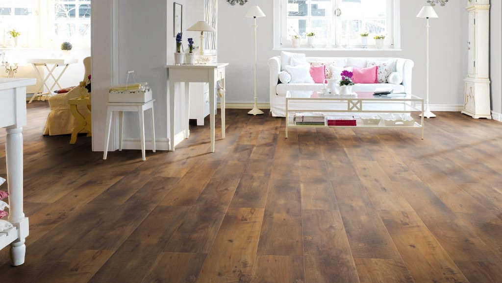 Ламинат Haro Tritty 100 Дуб Альтхольц 526678 1282×193×8 фото в интерьере Ламинат Haro Tritty 100 Дуб Альтхольц 526678 1282×193×8 фото в интерьере